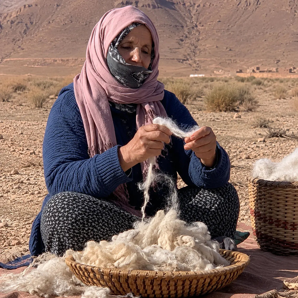 Hand-spinning