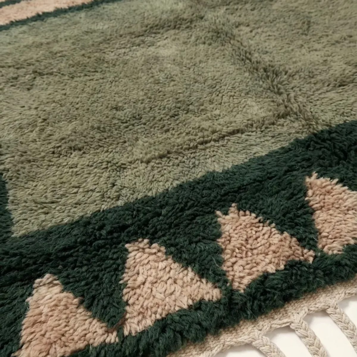 Agbalou olive Beni Ourain rug framed triangle motif detail
