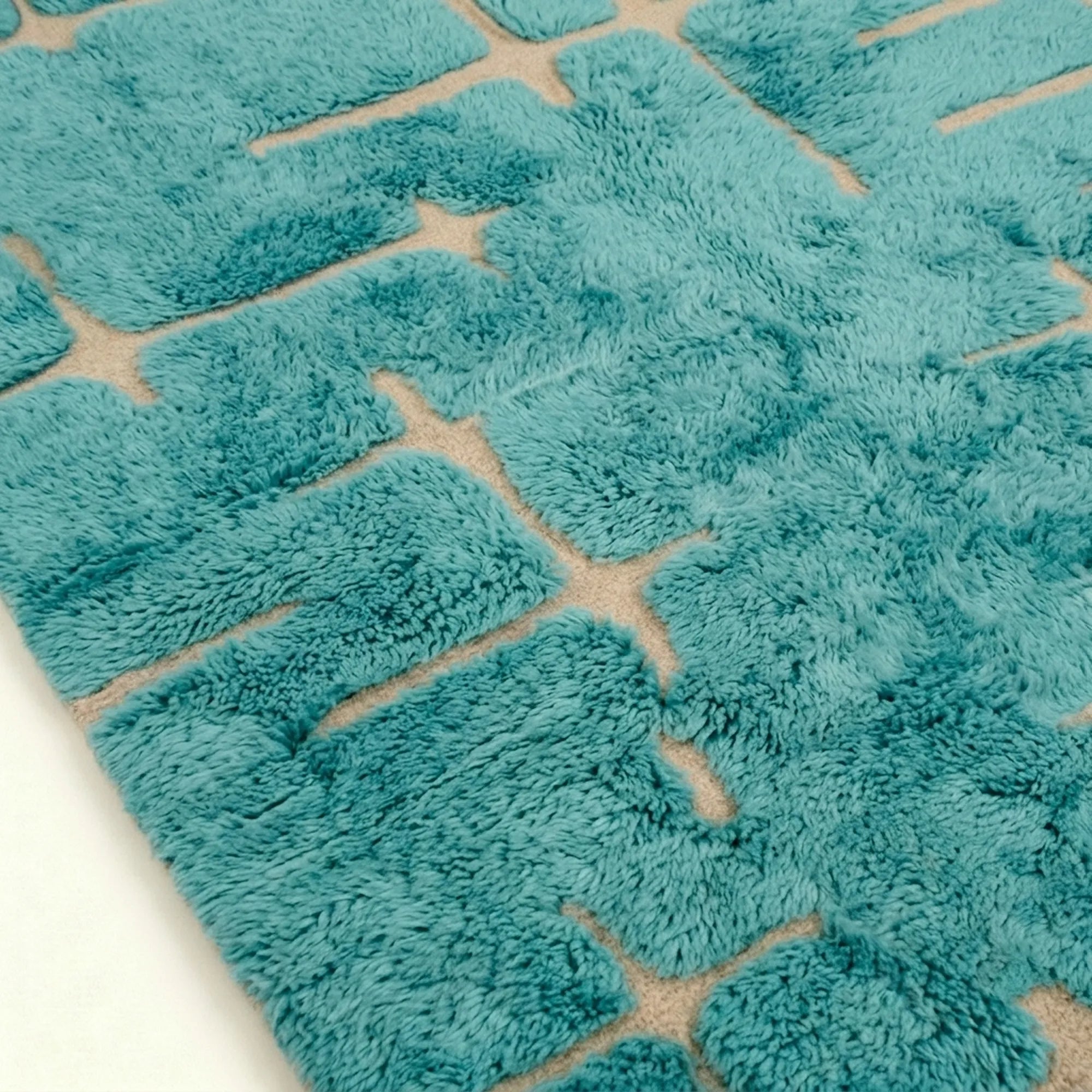 Aqua and ivory Mrirt rug Azegzaw wool texture detail