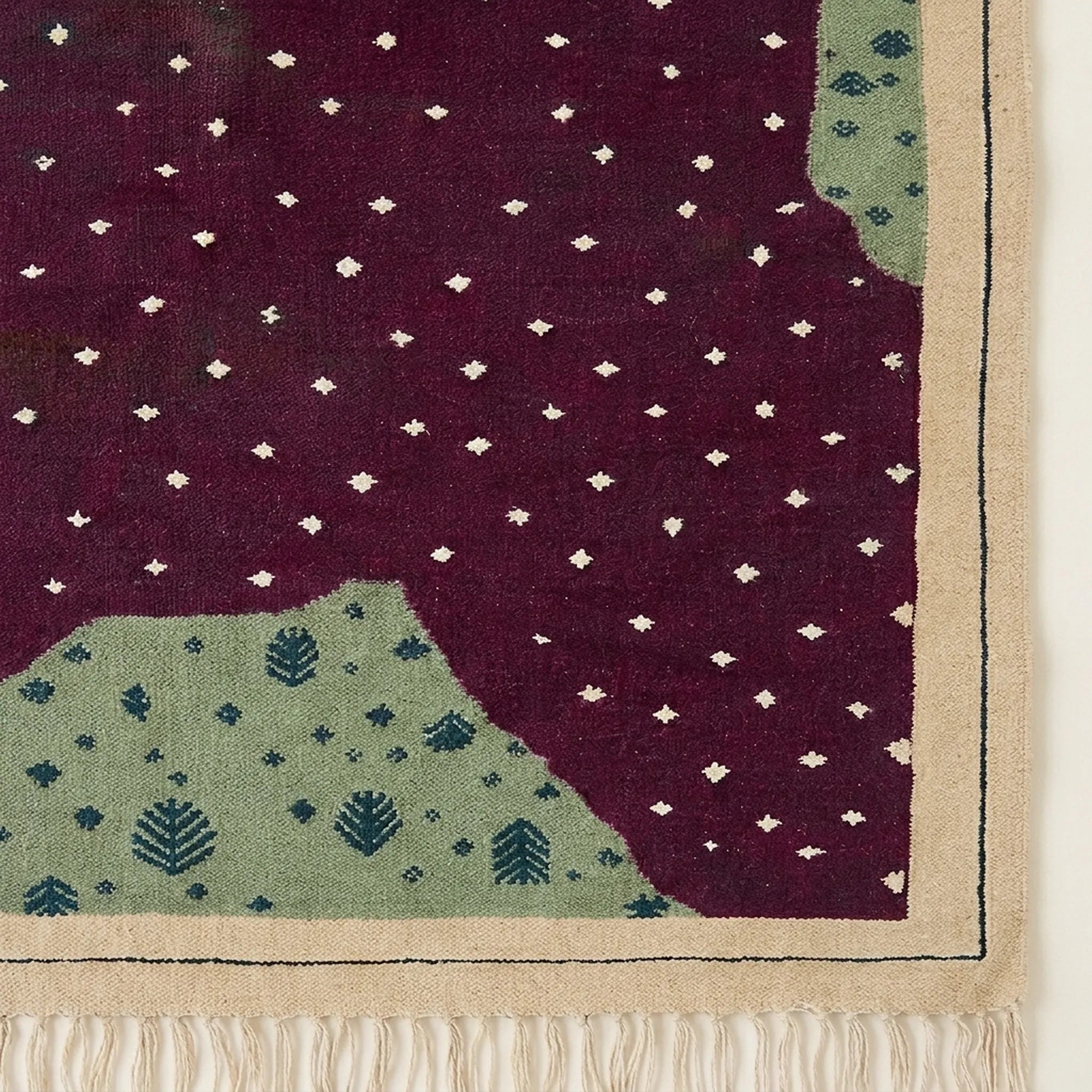 Plum Zanafi rug Asni dotted field, mint corner and fringe detail