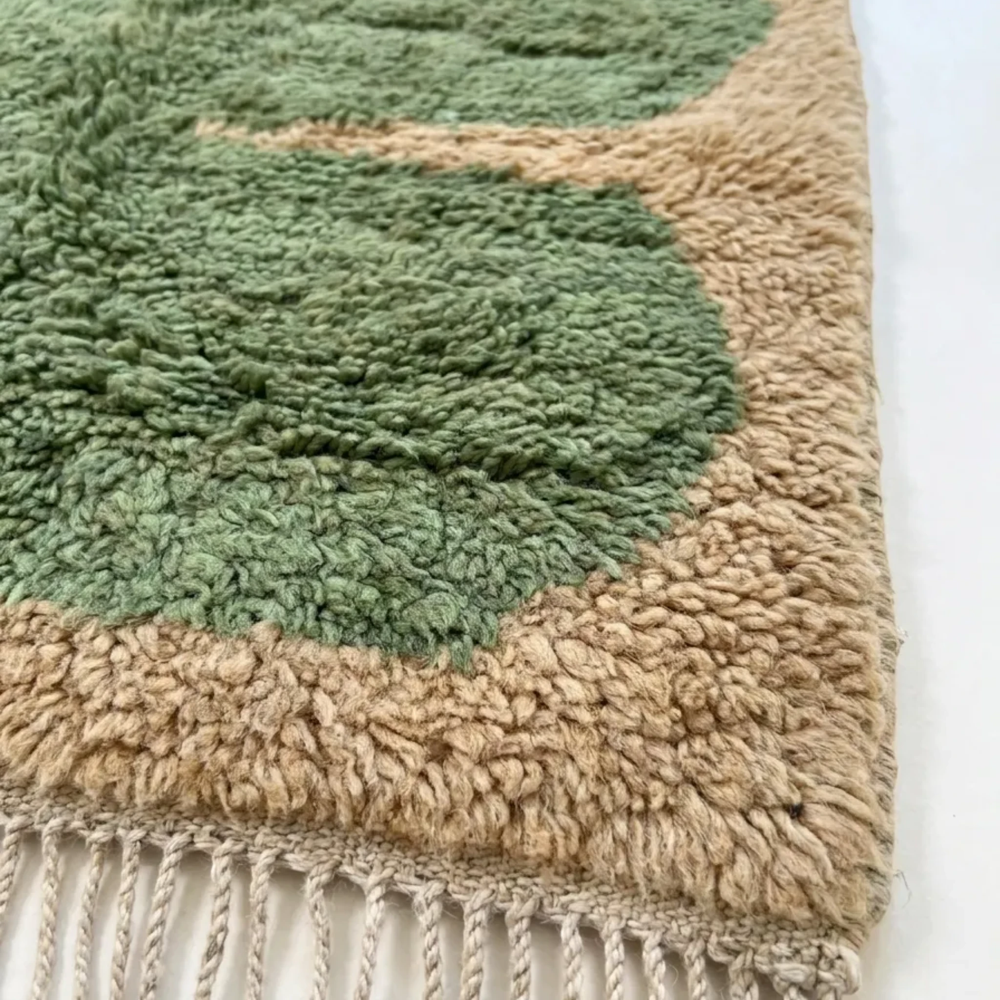 Azrar sage Beni Ourain rug border detail