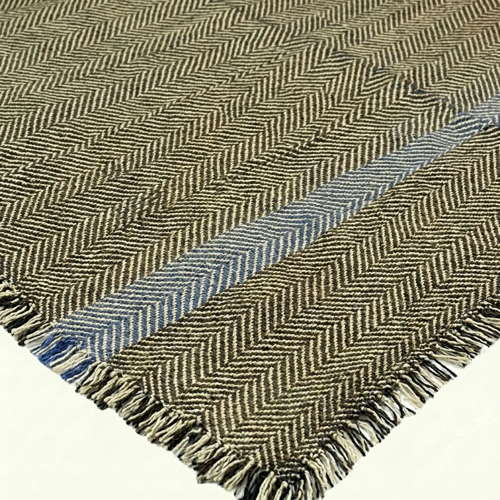Charcoal, olive and powder blue Zanafi kilim rug Tazrart with blue stripe, blue stripe pattern detail