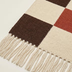 Ivory Zanafi rug Demnate corner and fringe detail