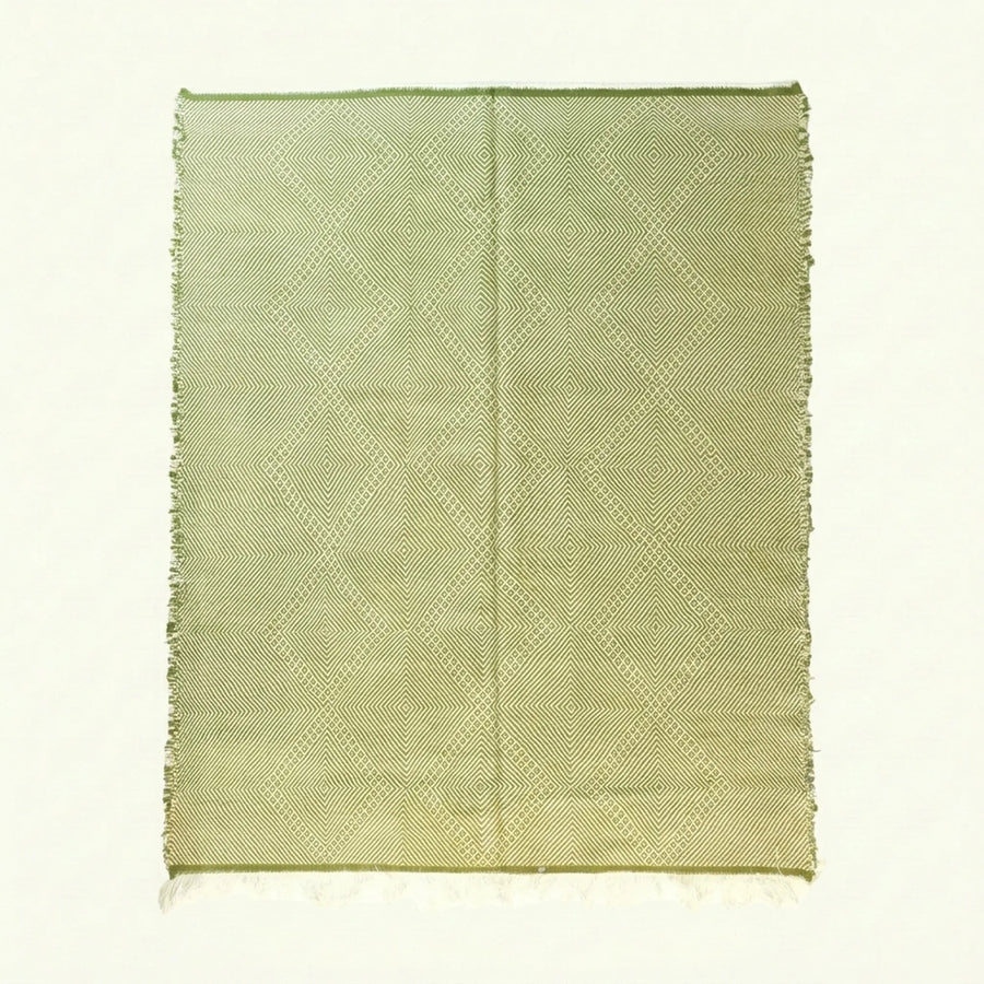 Sage Zanafi Kilim rug Fint with subtle diamond pattern, full rug view
