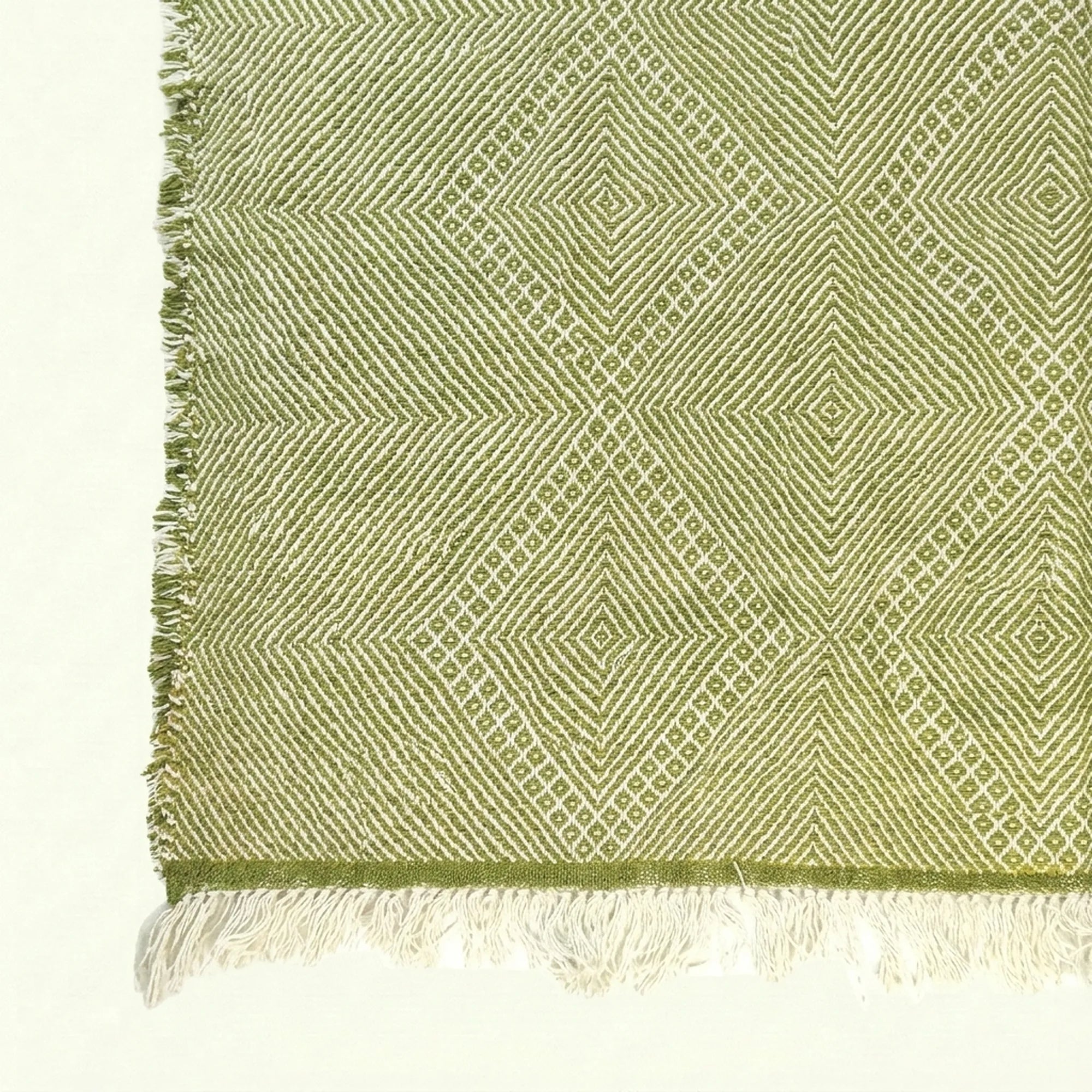 Sage Zanafi Kilim rug Fint with subtle diamond pattern, weave and border detail