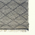 Gray and charcoal Zanafi kilim rug Azelmad with diamond lattice, diamond lattice pattern detail