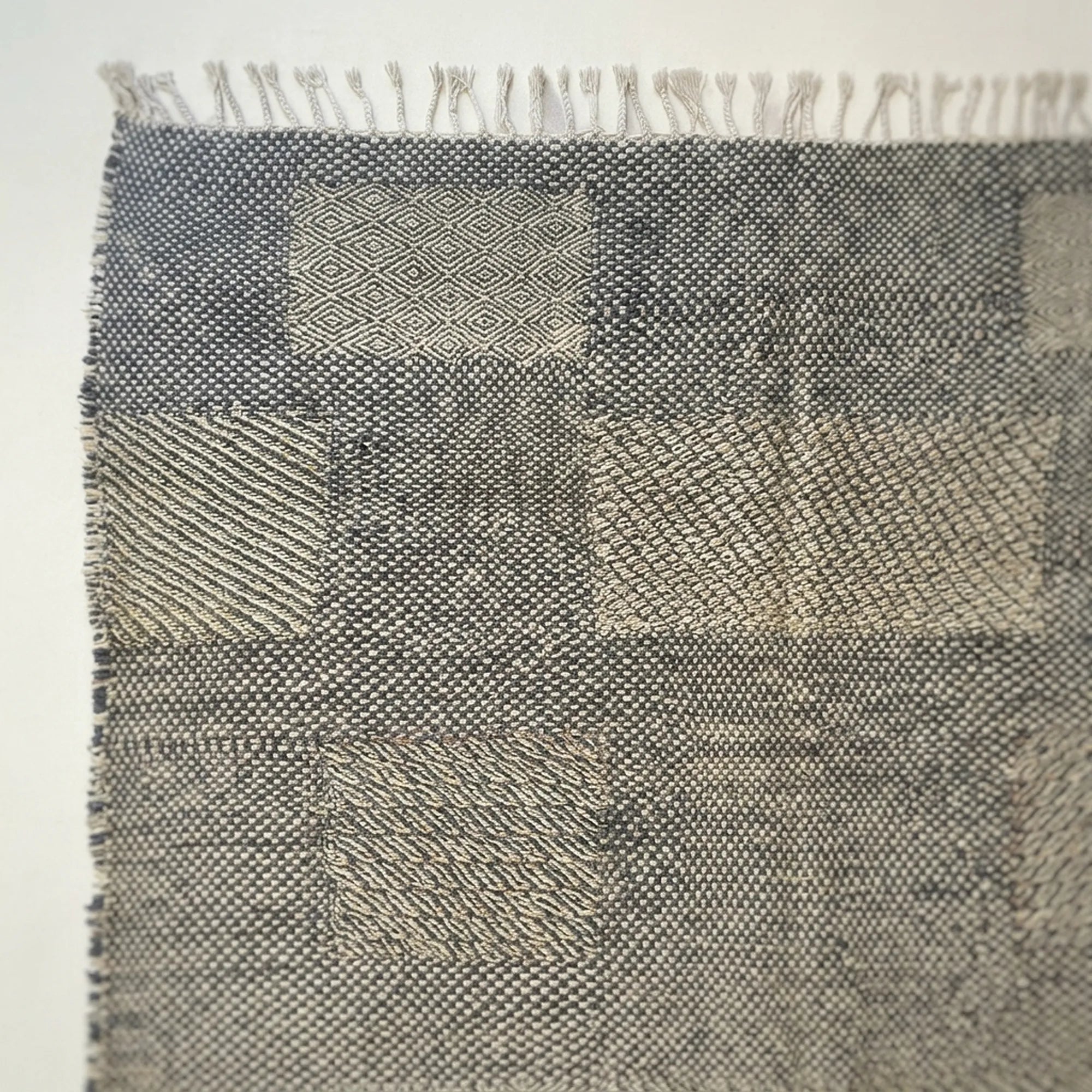 Gray Zanafi kilim rug Tadart with geometric patchwork, pattern detail