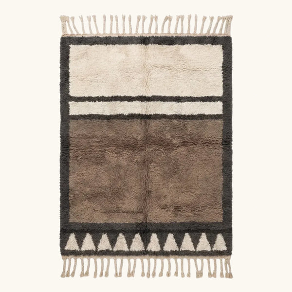 Taupe Beni Ourain Rug – Framed Triangle Motif – Imilchil