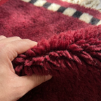 Itran burgundy Beni Ourain rug wool softness detail