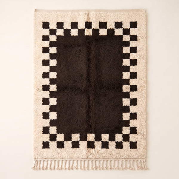 Ivory & Charcoal Mrirt Rug – Checkerboard Border – Azrou