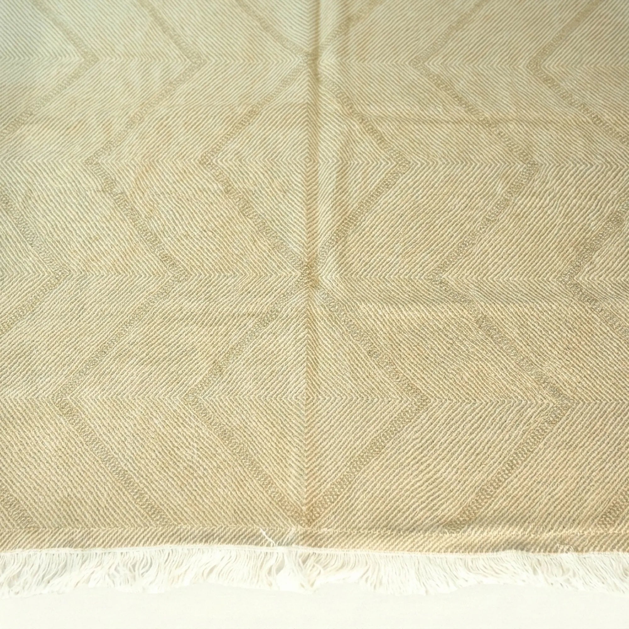 Ivory and beige Zanafi kilim rug Aniraf with geometric maze, geometric maze pattern detail