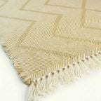 Ivory and beige Zanafi kilim rug Aniraf with geometric maze, flat-weave texture detail