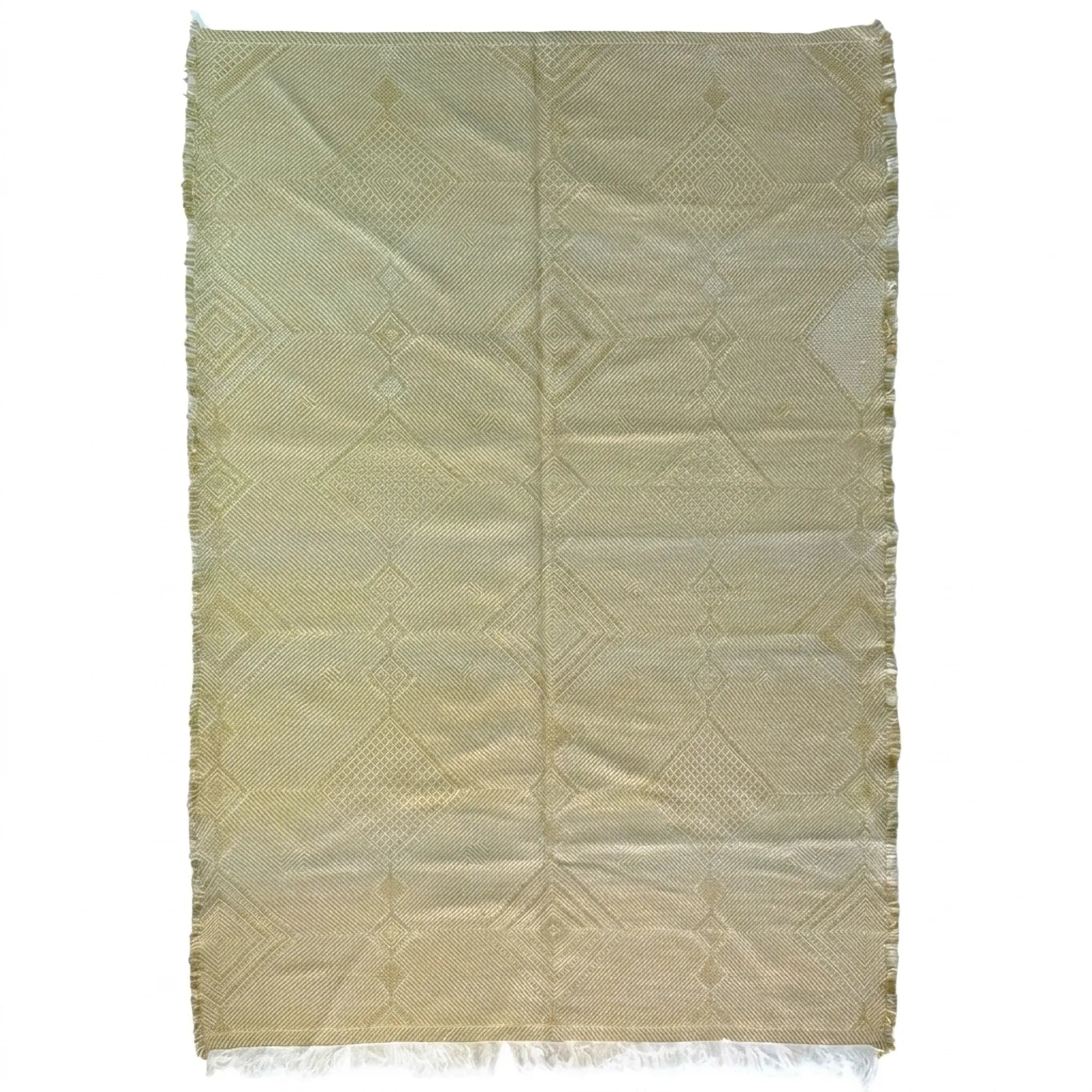 Ivory Zanafi kilim rug Iznagen with angular diamonds, full rug view