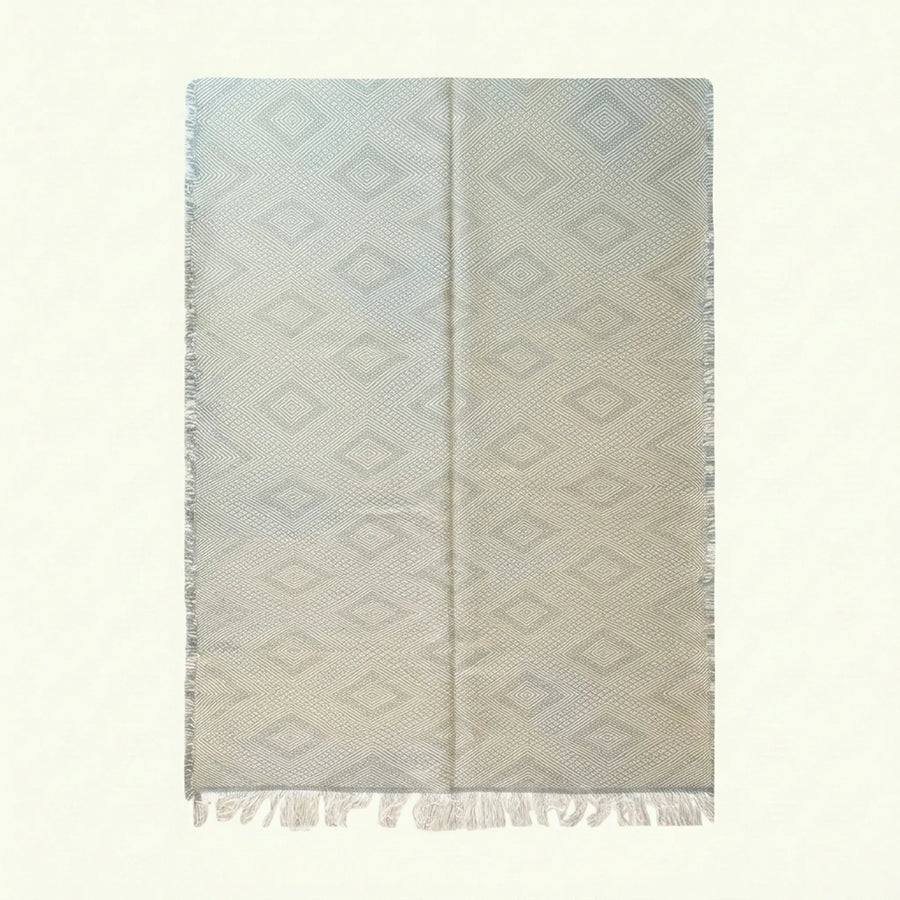 Ivory Zanafi kilim rug Tazarine with soft diamond maze, full rug view