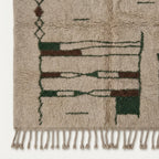 Close-up of the natural Atlas wool texture on the Tafra rug.