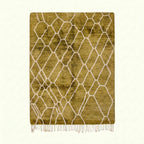 Olive and ivory Mrirt rug Tifrat with organic lattice pattern, full rug view