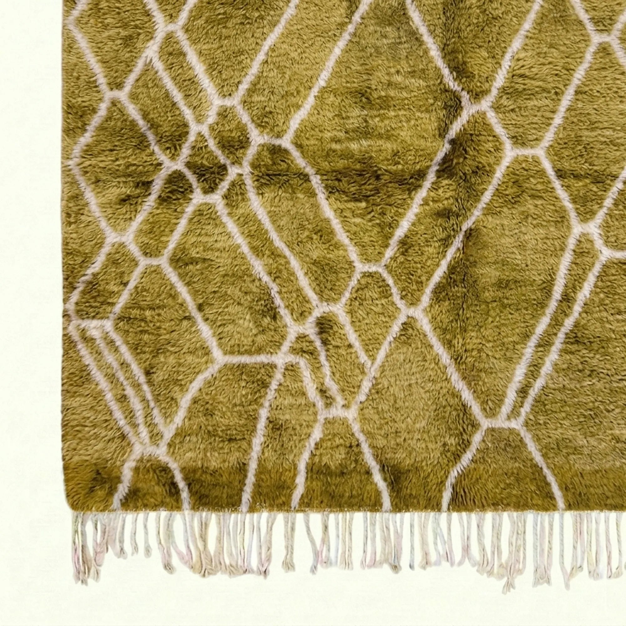 Olive and ivory Mrirt rug Tifrat organic lattice wool detail