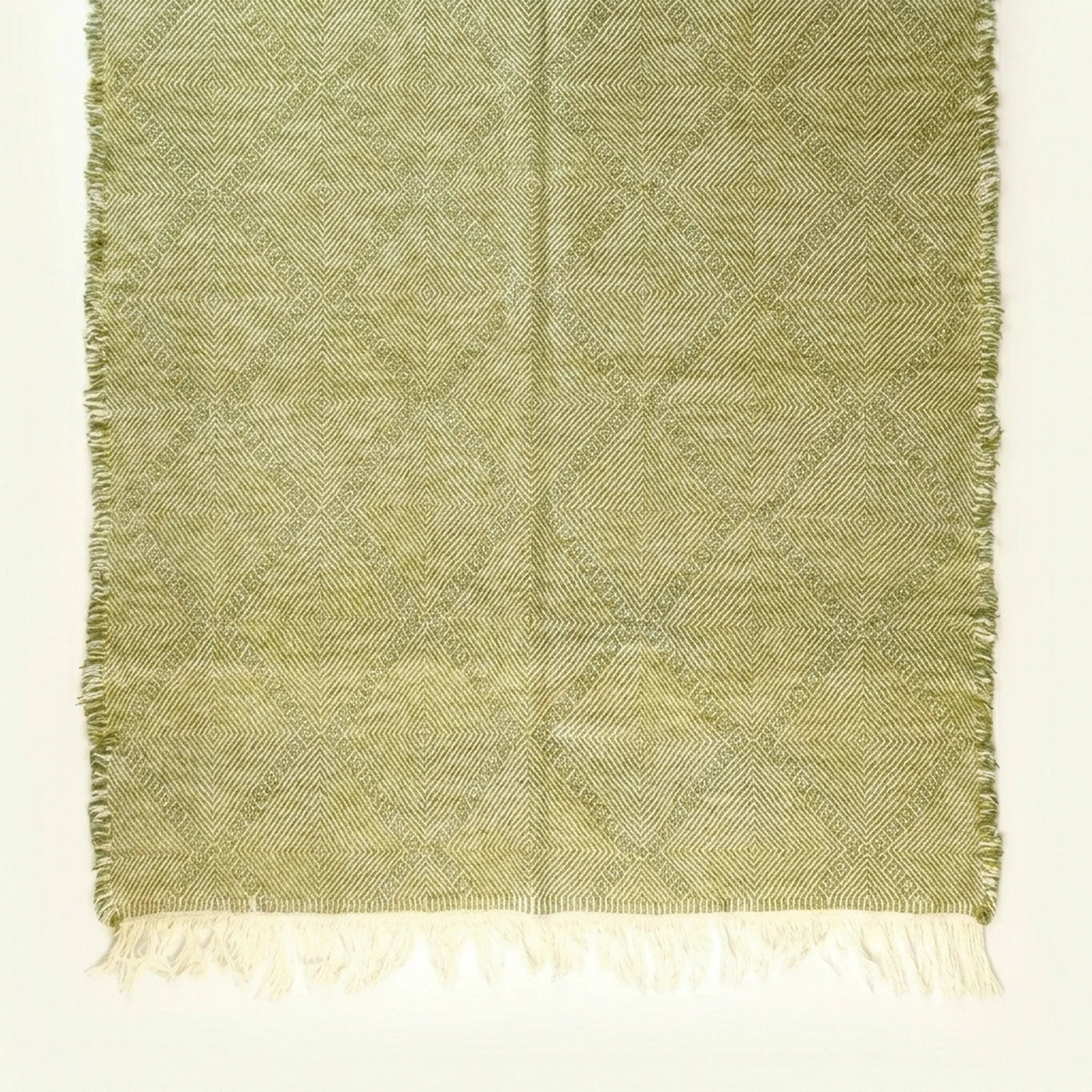 Olive and ivory Zanafi kilim rug Amuddu with tonal grid, tonal grid pattern detail