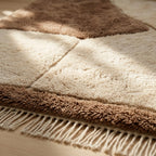 Ivory & Taupe Mrirt rug Imzran, abstract stone forms craftsmanship detail