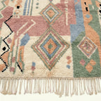 Rose Azilal rug Aylin with teal diamond geometry, pattern detail