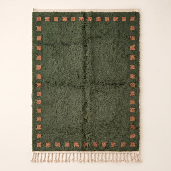 Sage & Terracotta Mrirt Rug – Square Dot Border – Tudert