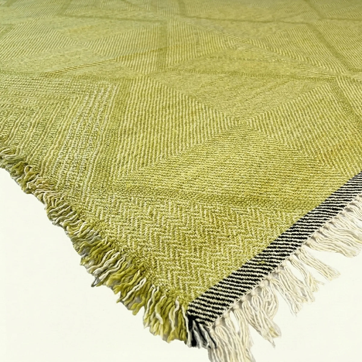 Lime Zanafi Kilim rug Tamanar with tonal diamond pattern, weave and border detail