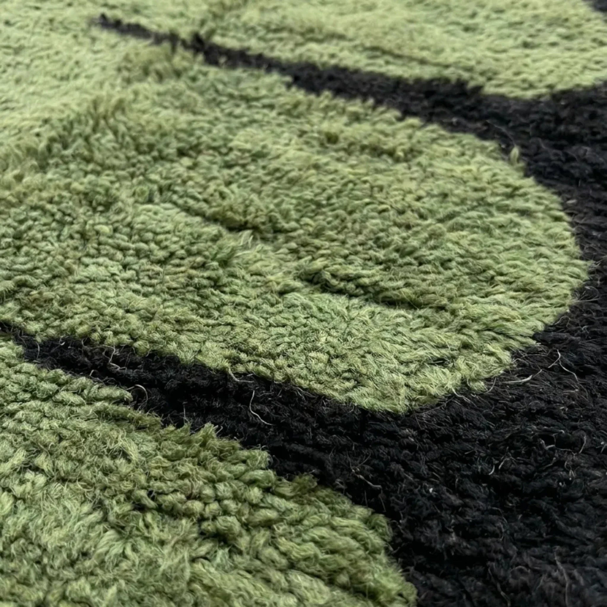 Tazult olive Beni Ourain rug border detail
