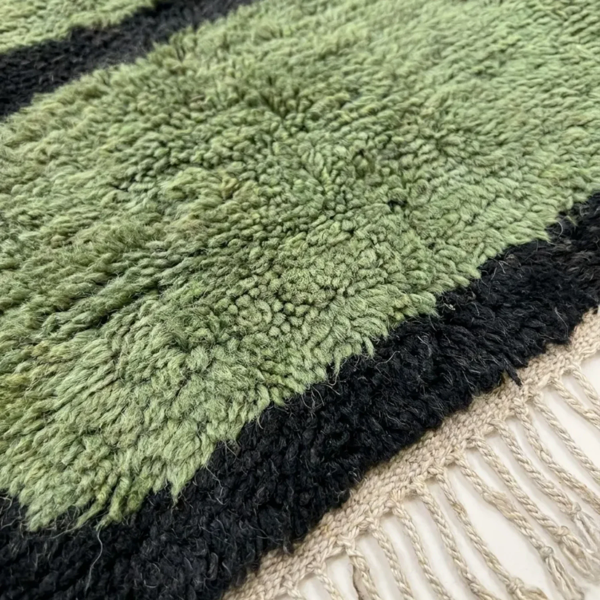 Tazult olive Beni Ourain rug fringe detail