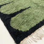 Tazult olive Beni Ourain rug pattern close-up