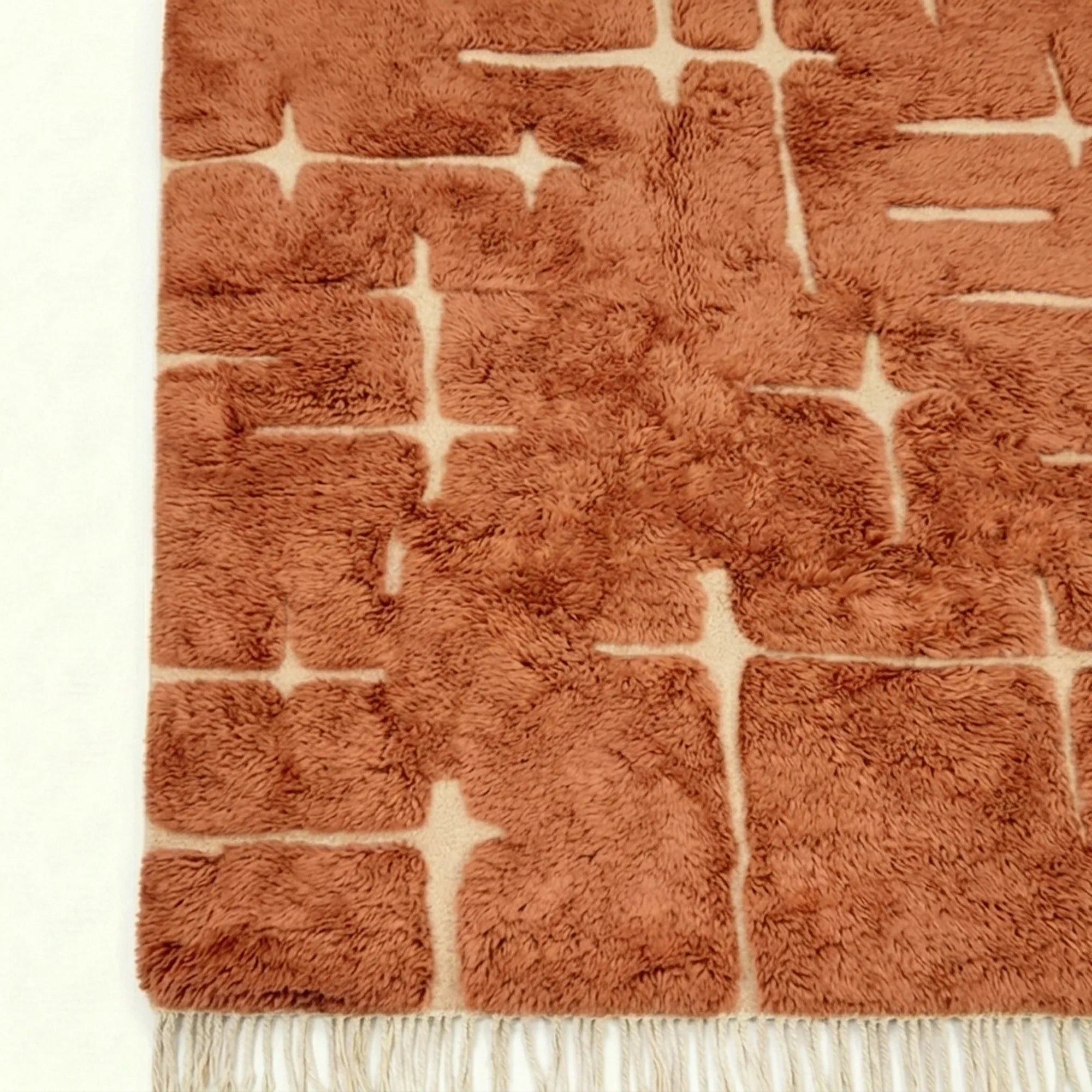 Terracotta and ivory Mrirt rug Tamurt geometric pile detail